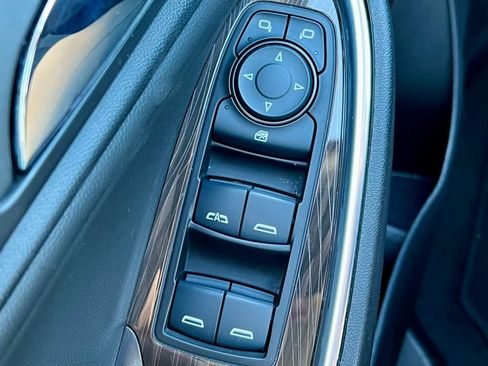 Used 2024 Chevrolet Malibu LT image 25