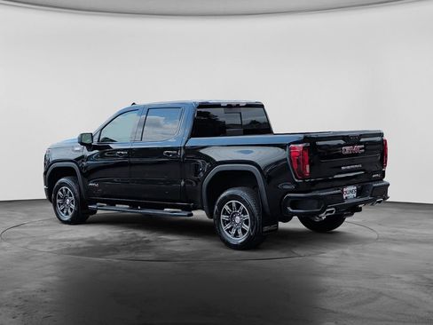Used 2024 GMC Sierra 1500 AT4 w/ Technology Package AWD/4WD image 5