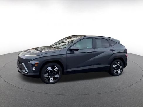 Used 2025 Hyundai Kona SEL image 9