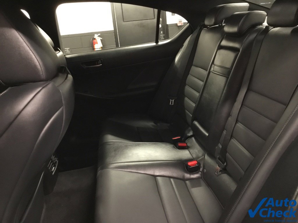 Used 2023 Lexus IS 500 RWD image 28