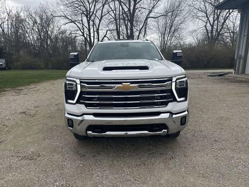 Certified 2025 Chevrolet Silverado 3500 LTZ w/ LTZ Convenience Package image 4