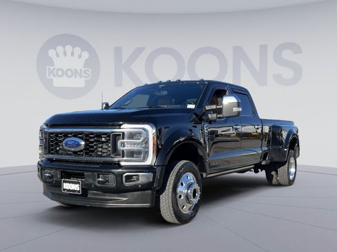 Used 2024 Ford F450 Platinum w/ FX4 Off-Road Package image 1