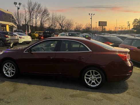 Used 2016 Chevrolet Malibu LT w/ Power Convenience Package image 6