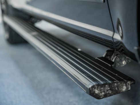 Certified 2023 Ford F150 Lariat w/ Equipment Group 502A High image 18