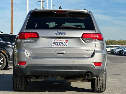 Certified 2020 Jeep Grand Cherokee Limited w/ Luxury Group II image 5