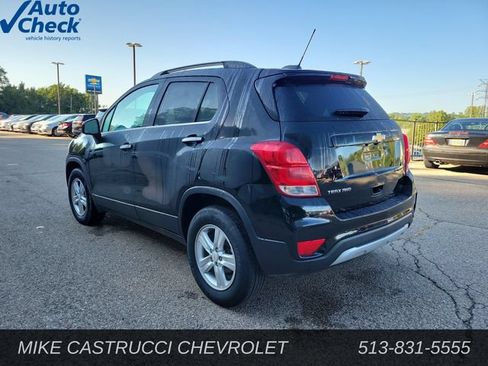 Used 2019 Chevrolet Trax LT w/ LT Convenience Package AWD/4WD image 3