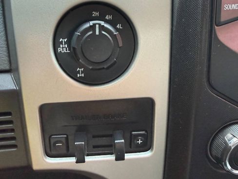 Used 2013 Ford F150 XLT w/ Luxury Equipment Group AWD/4WD image 19