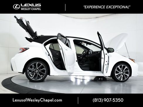 Used 2021 Toyota Corolla XSE image 14