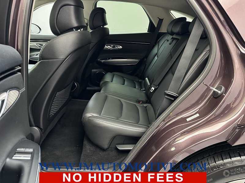 Used 2022 Genesis GV70 2.5T w/ Select Package AWD/4WD image 15