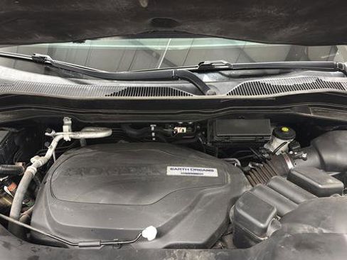 Used 2020 Honda Pilot Touring image 28