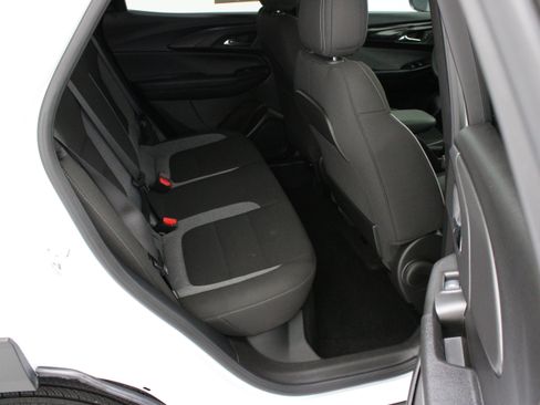 Used 2025 Chevrolet TrailBlazer LT w/ Driver Confidence Package FWD image 32