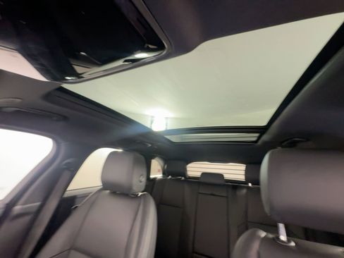 Used 2025 Land Rover Range Rover Velar Dynamic SE image 17