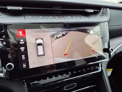New 2026 Jeep Grand Cherokee Limited AWD/4WD image 10