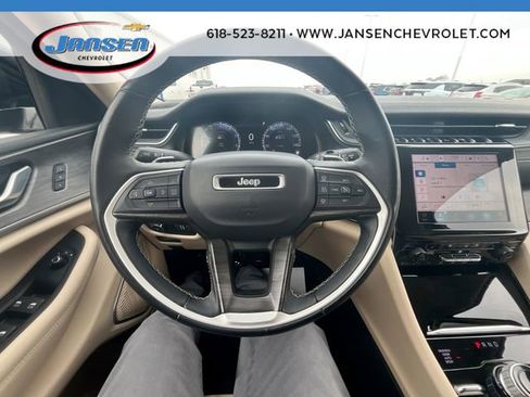 Used 2022 Jeep Grand Cherokee L Limited w/ Luxury Tech Group II image 12