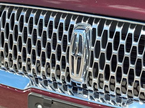 Used 2021 Lincoln Corsair FWD w/ Premium Package image 30