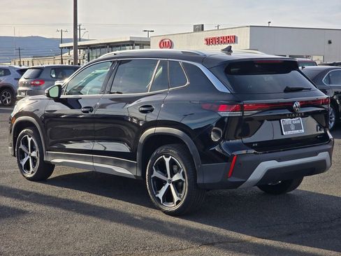 New 2026 Volkswagen Tiguan SE image 3