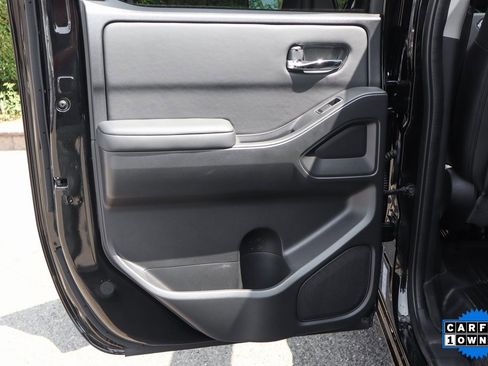 Used 2024 Nissan Frontier SL w/ Technology Package image 28