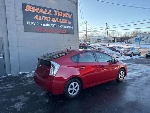 Used 2015 Toyota Prius Three image 5