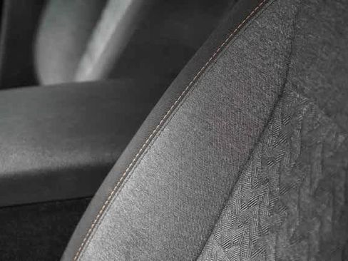 Used 2022 Chevrolet Equinox LT w/ LPO, Floor Liner Package image 19