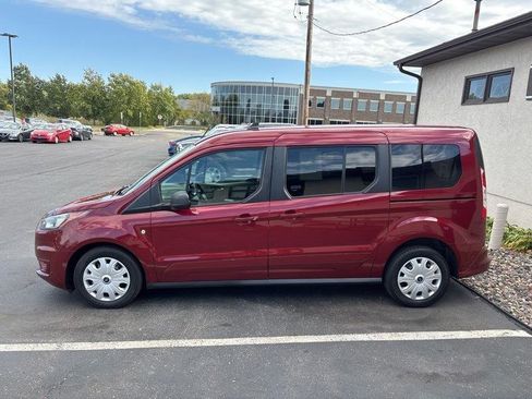 Used 2020 Ford Transit Connect XLT FWD image 4