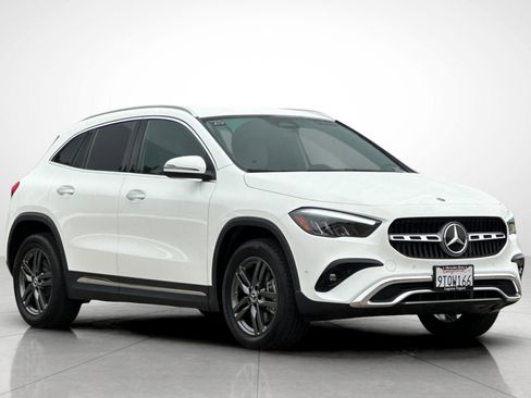 Certified 2025 Mercedes-Benz GLA 250 image 19