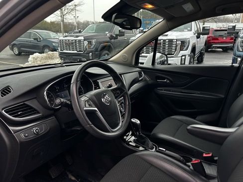 Used 2022 Buick Encore Preferred w/ Safety Package image 15