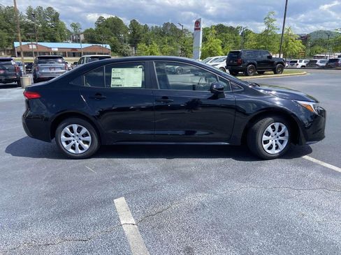 New 2026 Toyota Corolla LE FWD image 2