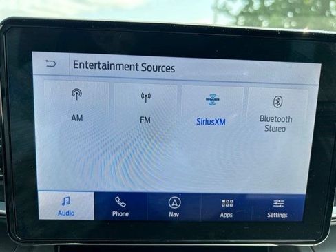 Used 2021 Ford Explorer XLT w/ Equipment Group 202A AWD/4WD image 24