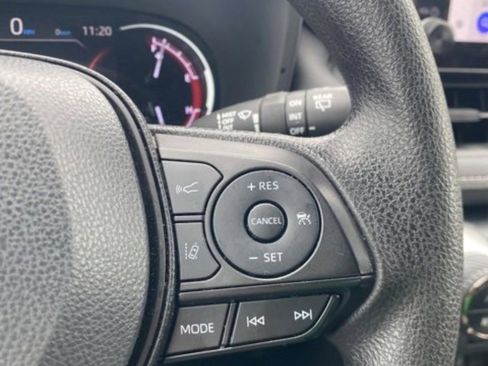 Used 2024 Toyota RAV4 XLE image 18