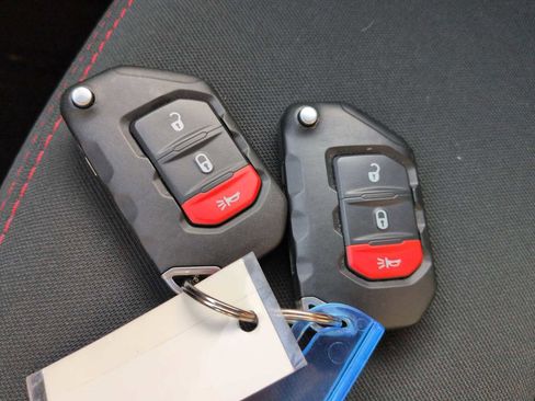 Used 2021 Jeep Wrangler Unlimited Rubicon image 35