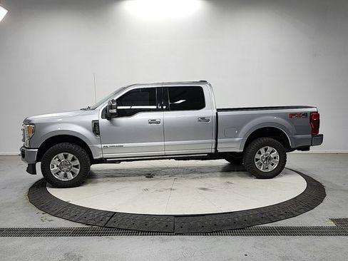 Used 2021 Ford F250 Platinum w/ FX4 Off-Road Package AWD/4WD image 4