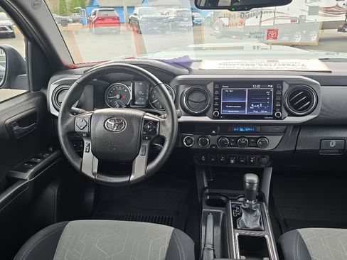 Certified 2022 Toyota Tacoma TRD Sport image 19