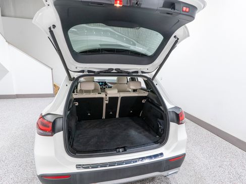 Used 2023 Mercedes-Benz GLA 250 w/ Premium Package image 32
