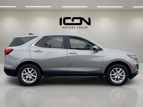 Used 2023 Chevrolet Equinox LT w/ Driver Convenience Package image 8