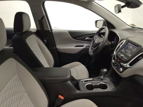 Used 2020 Chevrolet Equinox LS image 21