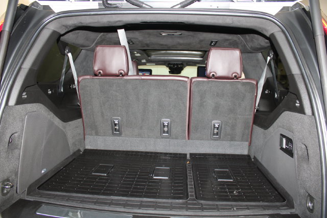Certified 2022 Cadillac Escalade ESV Premium Luxury Platinum AWD/4WD image 34