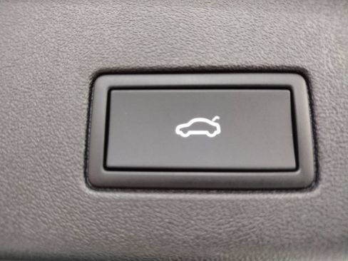 Used 2023 Volkswagen ID.4 Pro S AWD/4WD image 19