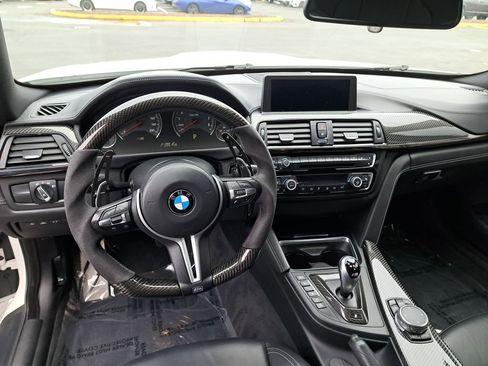 Used 2015 BMW M4 Coupe image 19