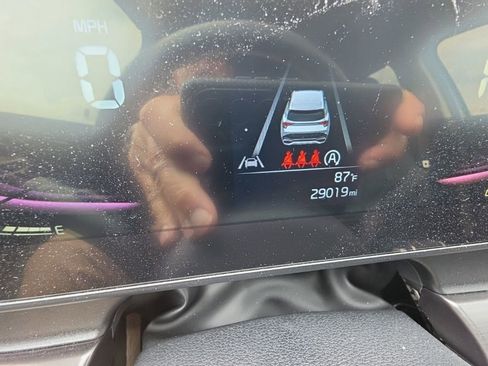 Certified 2024 Kia Sportage EX image 4