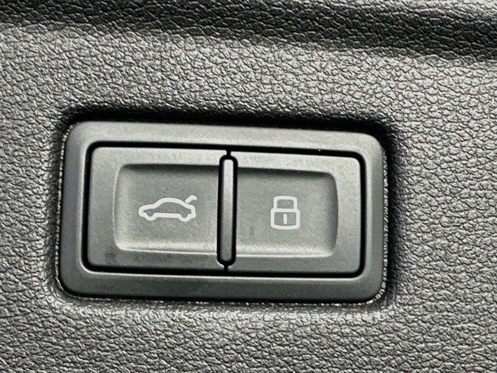 Used 2025 Audi A5 2.0T Premium AWD/4WD image 30