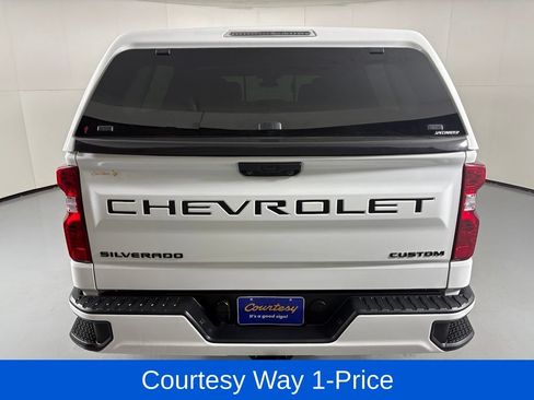 Used 2023 Chevrolet Silverado 1500 Custom w/ LPO, Dark Essentials Package AWD/4WD image 9