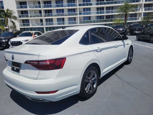 Used 2021 Volkswagen Jetta R-Line w/ R-Line Cold Weather Package FWD image 6