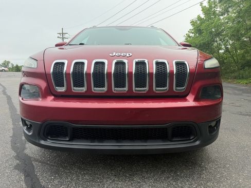 Used 2016 Jeep Cherokee Latitude w/ Comfort/Convenience Group FWD image 5