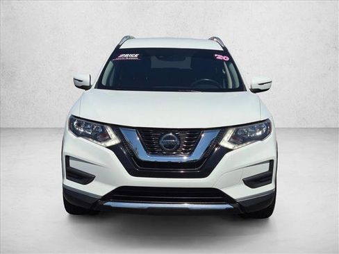 Used 2020 Nissan Rogue SV FWD image 2