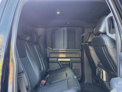 Used 2022 Ford F250 Lariat w/ Black Appearance Package AWD/4WD image 36