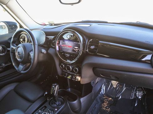 Used 2022 MINI Cooper SE image 13