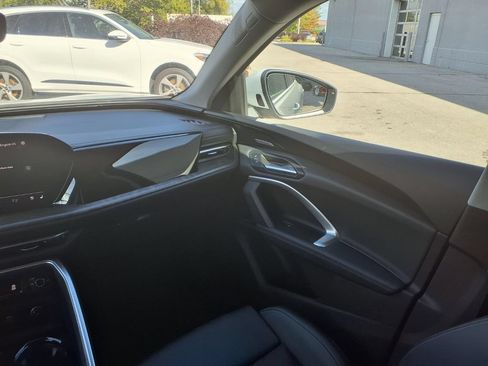Used 2025 Audi Q5 Premium Plus w/ Premium Plus AWD/4WD image 25