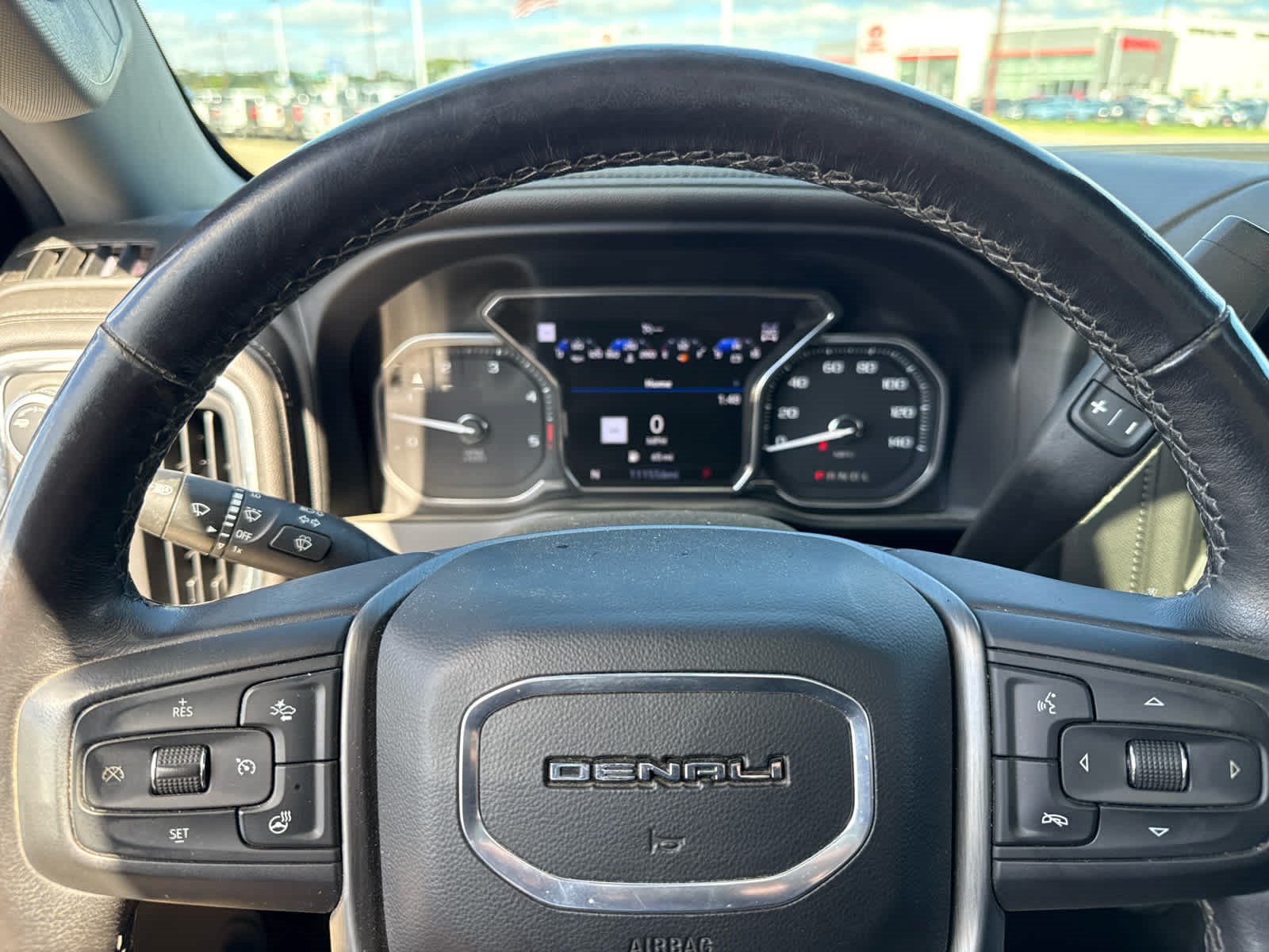 Used 2022 GMC Sierra 3500 Denali w/ Denali Ultimate Package AWD/4WD image 10