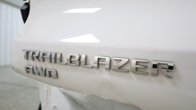 Used 2026 Chevrolet TrailBlazer LT w/ LT Cold Weather Package AWD/4WD image 24