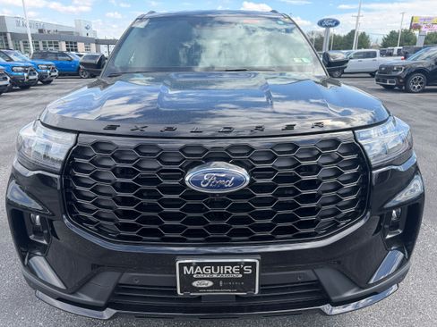 New 2026 Ford Explorer ST-Line w/ ST-Line Street Pack AWD/4WD image 15